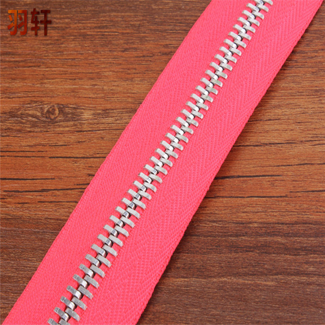 Professional Production Pink Nylon Code Zipper Manufacturers Wholesale New Fashion Zipper Volume Concessions