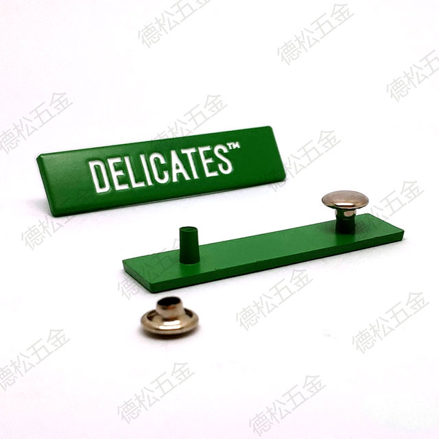 Unique Green Painting Hardware Accessories Metal Plate Zinc Alloy Shoes Custom Logo Label Tag