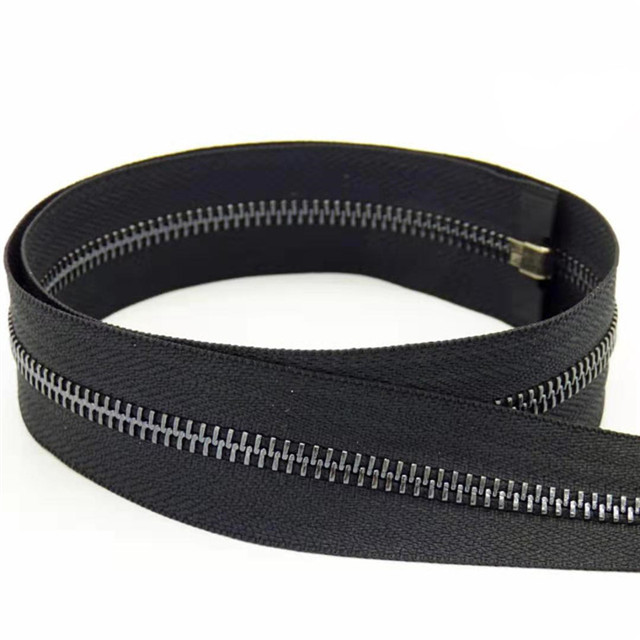 Custom Size Black Tape Eco-friendly Fancy High Polished Plating Durable Close-End Metal Zipper For Jacket And Garment 