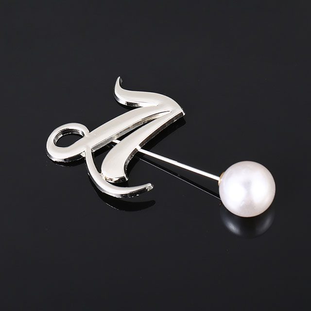 Supplier Elegant Wedding Decoration Brooch Custom Zinc Alloy Pearls Brooch Pin 