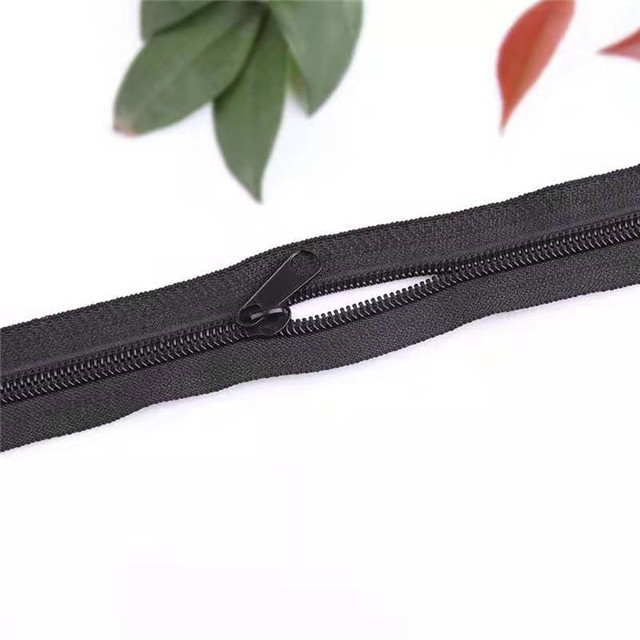 Hot Sale Wholesale Custom Classic Slider Different Color Tape #3 #5 Long Chain Zippers Metal Zipper 